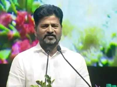 CM Revanth Reddy Unveils Major Zero-Interest Loan Scheme to Support Women Entrepreneurs