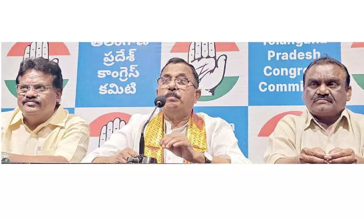 Congress Questions BJP’s Decision to Boycott Praja Palana Day Celebration