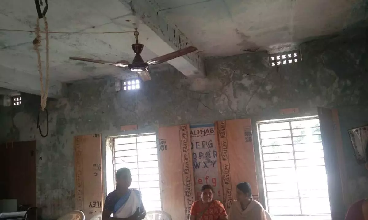Cracks in Nagarkurnool school building leave students anxious and fearful