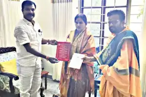 EO Purendhar Kumar Extends Invitation to CS Shantha Kumari and Former MLA Sampath Kumar