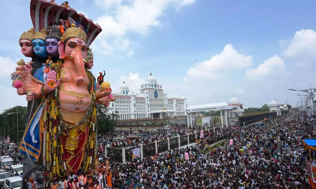 Hyderabad Farewells Lord Ganesha
