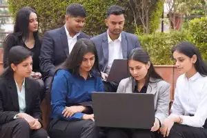 IIM Jammu Hosts Meeting to Strengthen Industry Partnerships