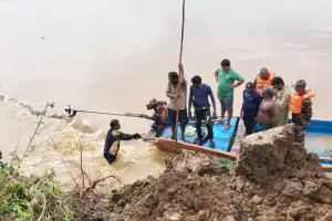 Indian Army Implements Multi-Layered Breach Repair Strategy in Vijayawada