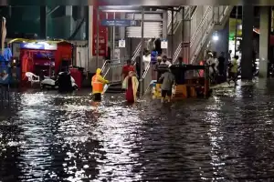 Intense Rainfall Causes Widespread Flooding in Hyderabad