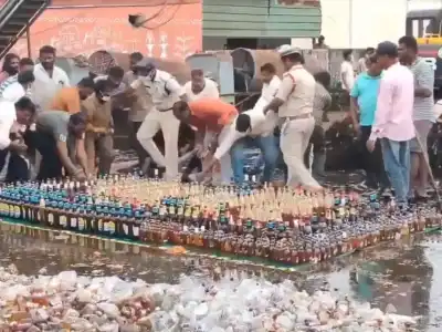 Intoxicated Individuals in Andhra Pradesh Steal Seized Liquor During Police Disposal