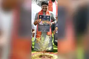 Launch of Jammi Chettu Sapling Distribution