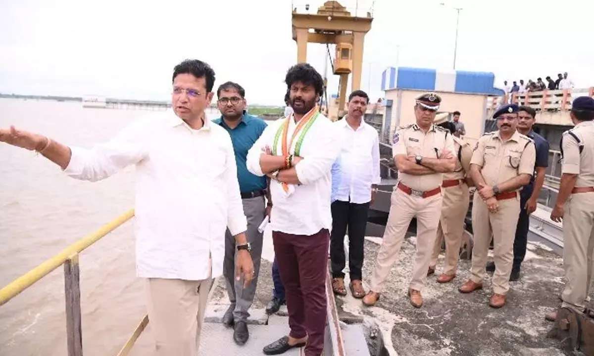 Minister Sridhar Babu Urges Residents in Flood-Prone Areas to Stay Alert