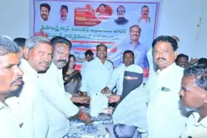 MLA Bandla Krishnamohan Reddy Distributes Mahalakshmi Gas Cylinder Allotment Letters to Thousands of Beneficiaries in Gadwal
