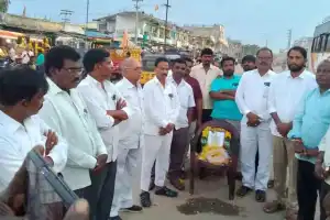 Nayi Brahmin Community in Aiza Celebrates World Barber’s Day