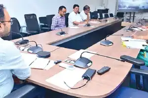 RR Collector Conducts Review Meeting on Rain Damage