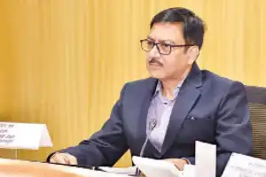 SCR General Manager Reviews Functionality of KAVACH Safety System