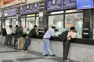 SCR to Shut Down Two Ticket Booking Counters