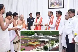 Senior Delegation Arrives in Sringeri to Request Approval for Vemulawada Temple Development Projects