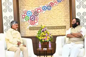 Telangana Minister Uttam Kumar Reddy Meets Chandrababu to Discuss Flood Situation