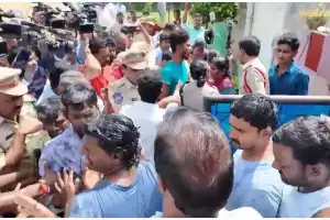 Tension Rises in Chaitanyapuri as Officials Attempt to Demarcate Houses Along Musi River