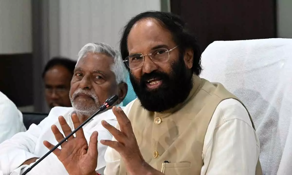 Uttam Urges Immediate Repairs of Damaged Irrigation Projects