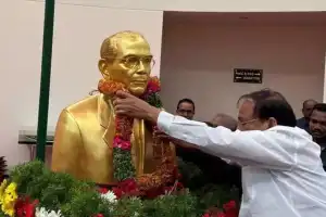 Venkaiah Naidu Inaugurates Prof C R Rao’s Bust at University of Hyderabad