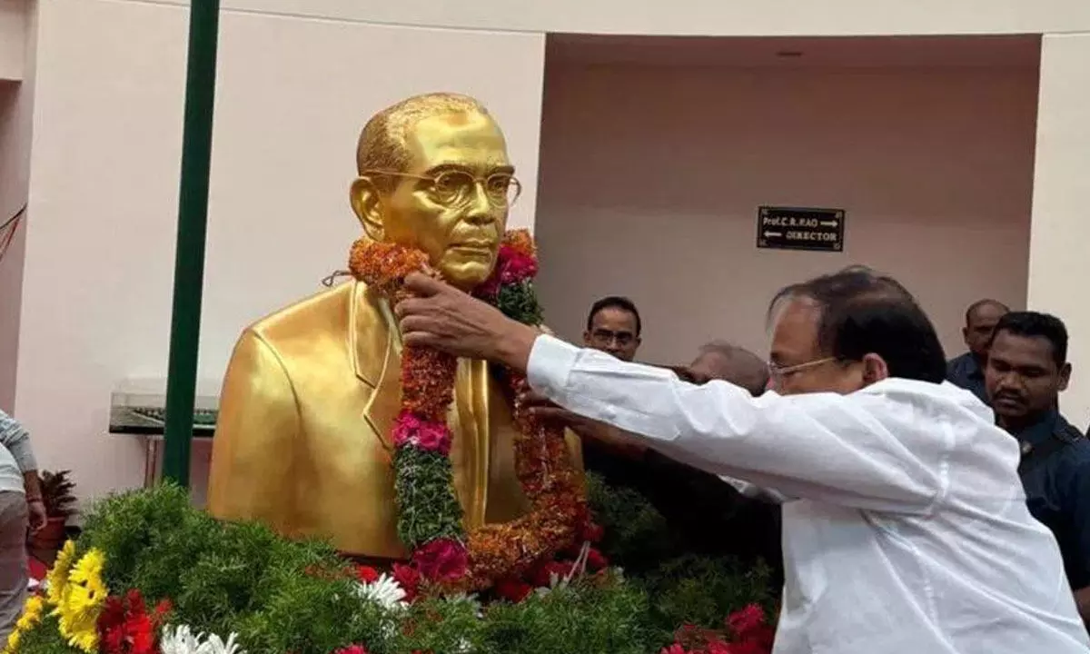 Venkaiah Naidu Inaugurates Prof C R Rao’s Bust at University of Hyderabad