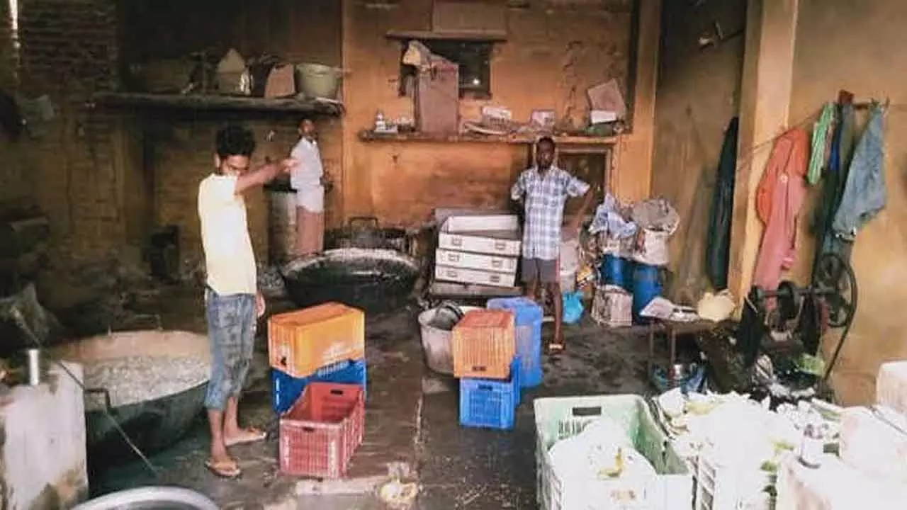 Authorities Conduct Raids on Old City Eateries, Uncover Food Safety Violations