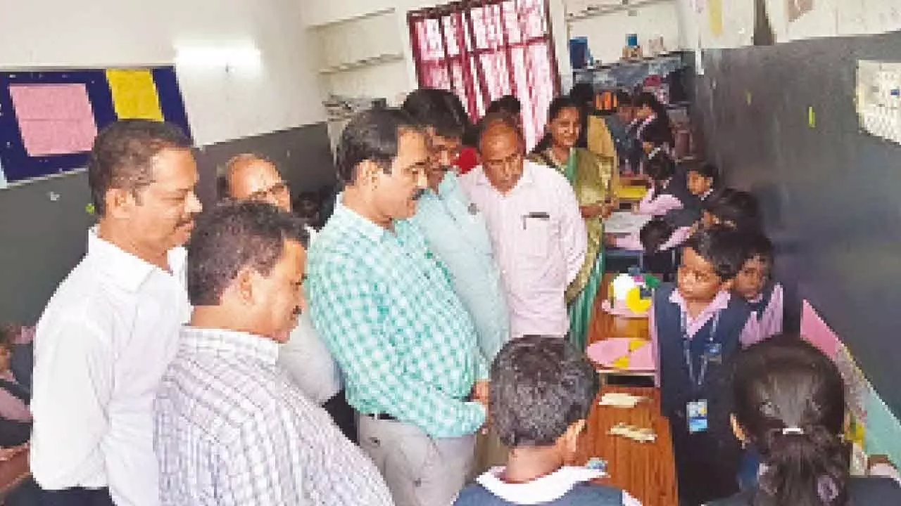 Blue Bells Students Organize Educational Exhibit