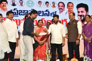 Chief Minister Challenges BRS Leaders to Live Along Musi Riverbank