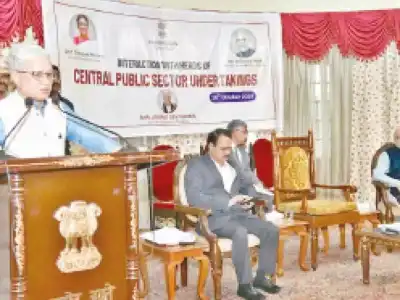 Governor Urges PSUs to Support Poverty Alleviation through CSR Initiatives
