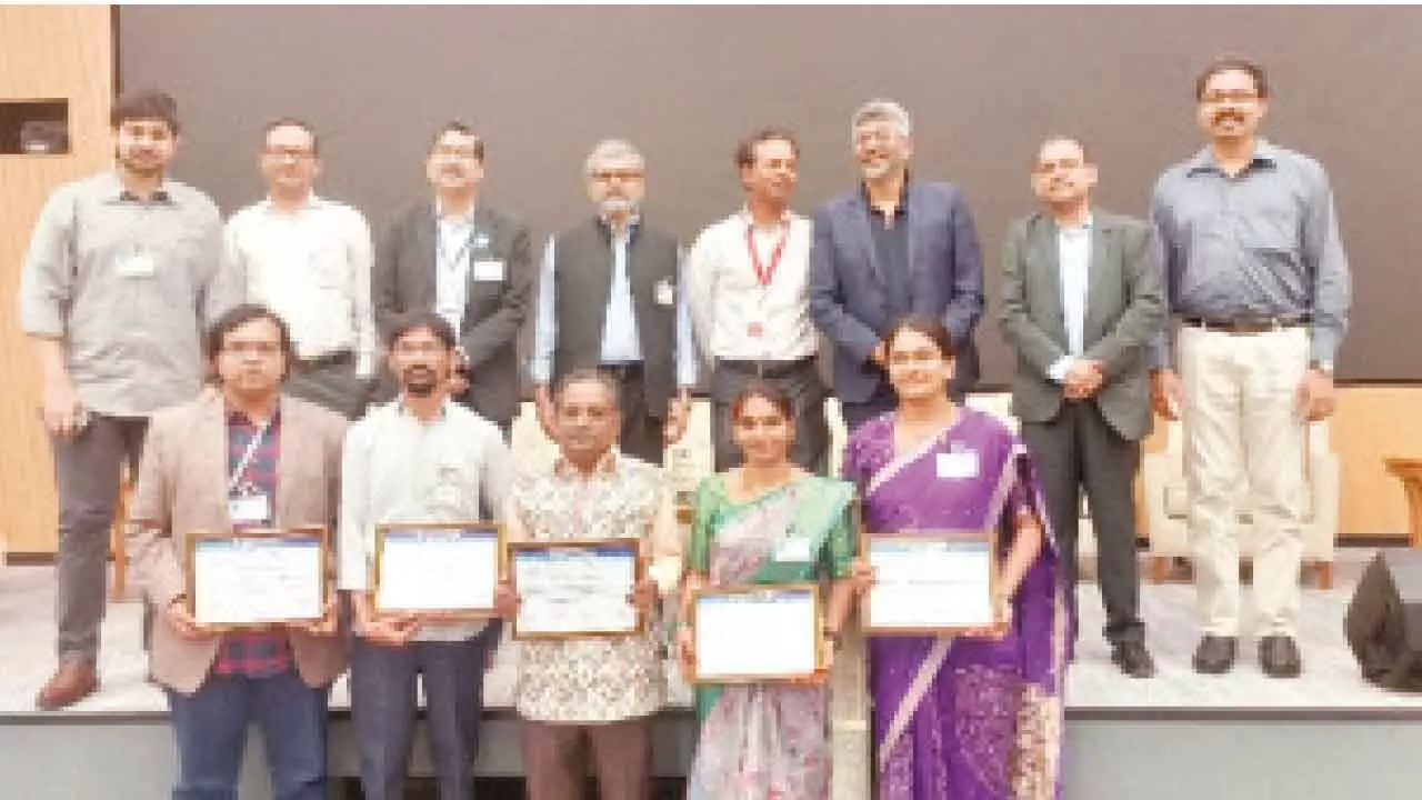 HYSEA and TASK Present Certificates to KITS Faculty