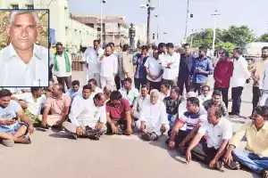 Jeevan Reddy Sparks Controversy with Protest Over Close Aide’s Murder