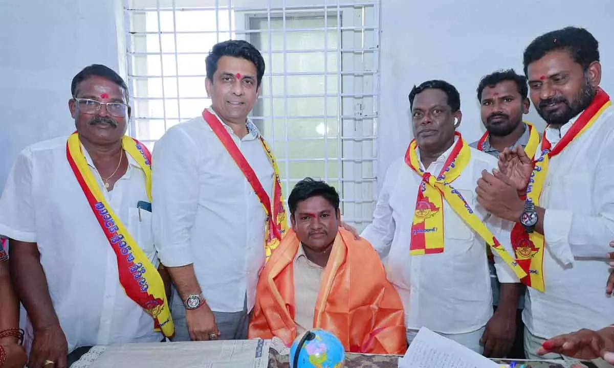 MLA Dr. Rajesh Reddy Pledges Support to the Mudiraj Community