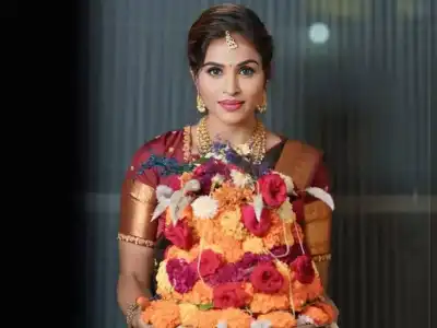 Mrs. India 2024 Hemalatha Reddy Shines at Dandiya Events During Bathukamma Festival in Hyderabad