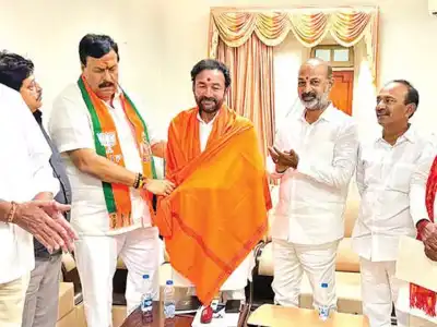 Ponguleti Sudhakar Reddy Honors UM Kishan Reddy