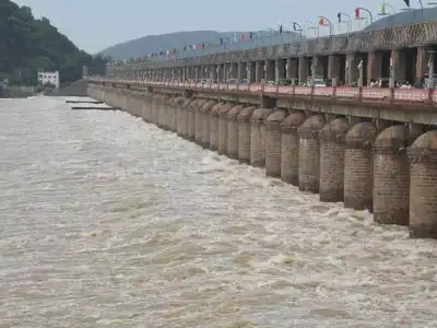 Prakasam Barrage Floodgates Open Amidst Ongoing Heavy Inflows