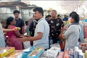 Shoppers Flood Markets in Pre-Diwali Rush