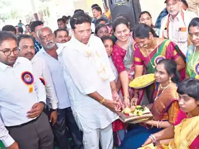 Sridhar Babu Praises Contributions of Anganwadi Teachers