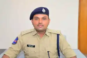 “Stay Vigilant During Dussehra Holidays: SP Vibhav Raghunath Gaikwad”
