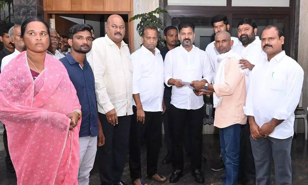 Telangana Government Declares Rs. 5 Lakh Aid for Families of Deceased Gulf Migrant Workers