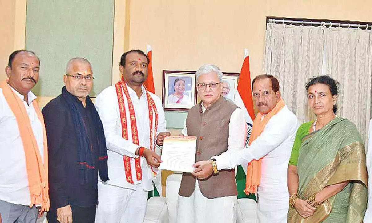 VHP Leaders Urge Governor’s Intervention in Shrine Lathi Charge Incident