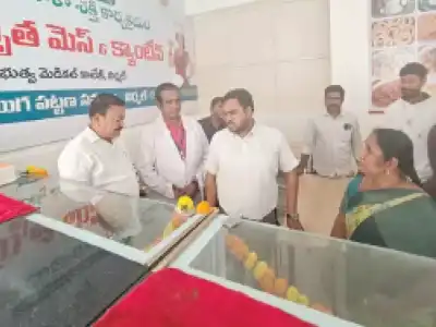 Additional Collector Fyzan Ahmed inaugurates Mahila Sakthi Canteen