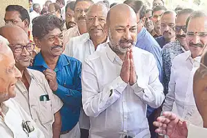 Bandi challenges Rahul on six-Gs, criticizes Congress for deceptive ads