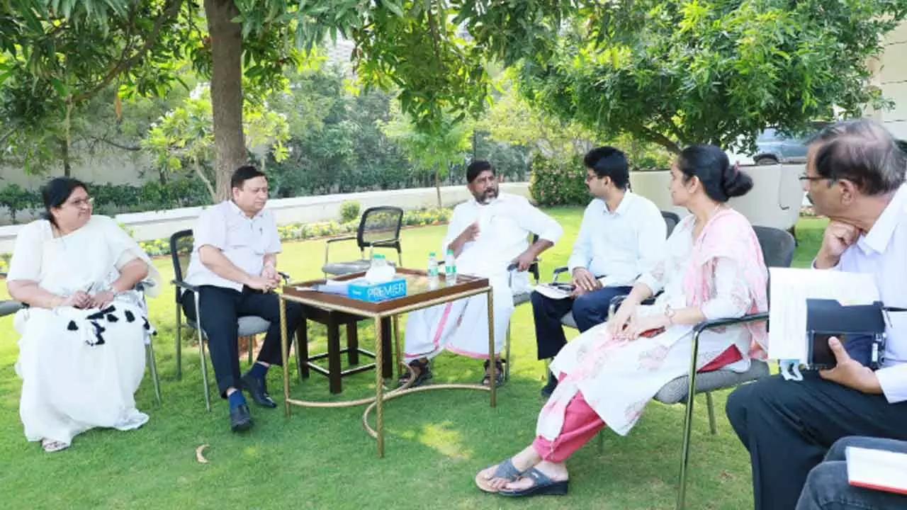 Bhatti Urges Major Boost to Solar Power Production Through Self-Help Groups