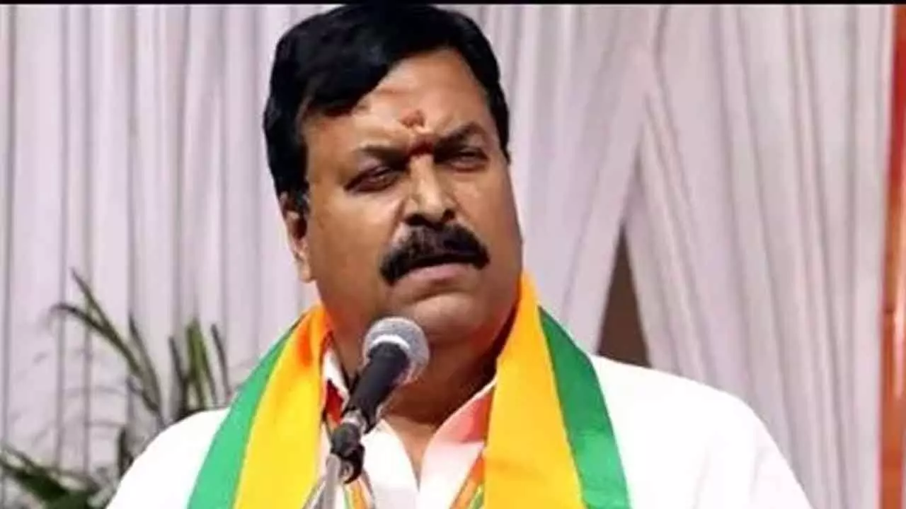 BJP leader criticizes Rahul Gandhi for targeting Modi and Adani