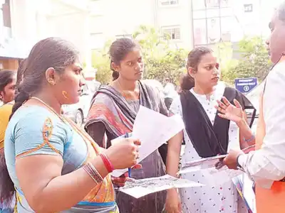 Caste Survey Enumerators Encounter Challenges