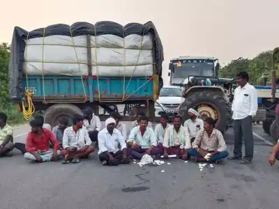Cotton Farmers Protest Over Alleged Weighing Fraud
