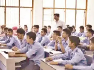 Education Policy Debate: Amma Medium vs. Mummy Medium