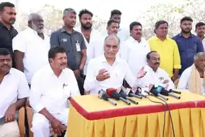 Harish criticizes Revanth for using farmers as a vote bank