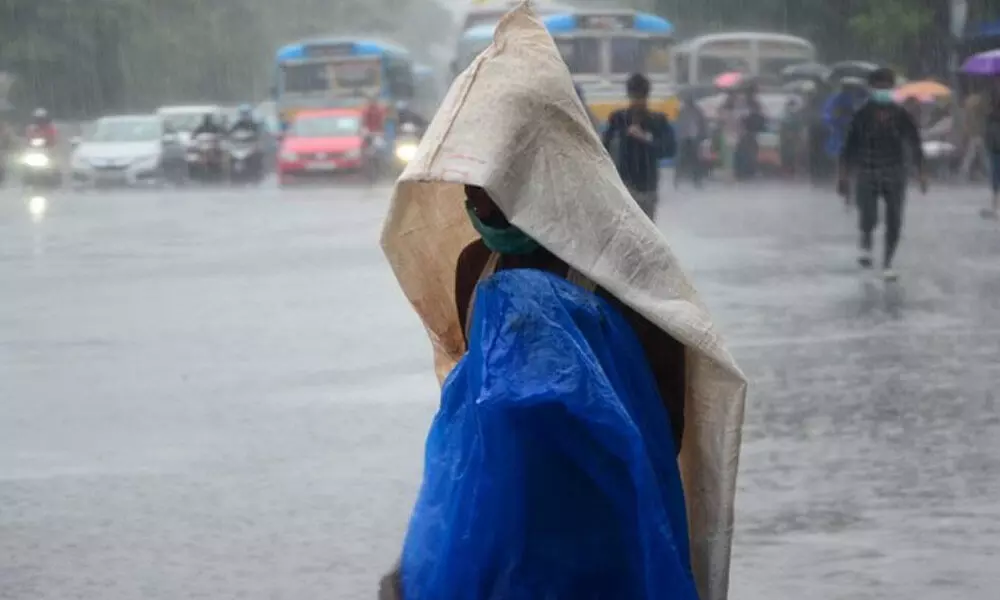 Heavy Rainfall in Hyderabad: Flooding Submerges Low-Lying Areas