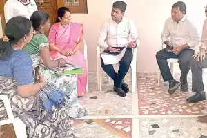 Hyderabad: Families Frustrated as Enumerators Record Details with Pencils