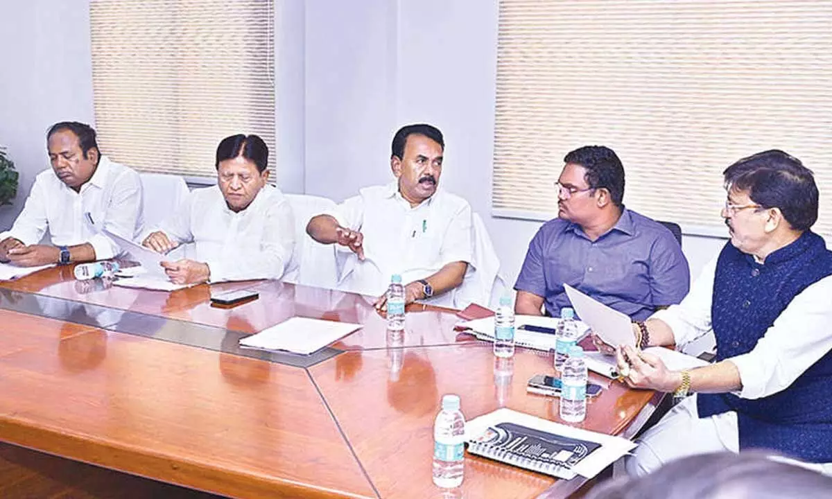 Jupalli Urges Measures to Prevent Farmers’ Losses in Paddy Sales