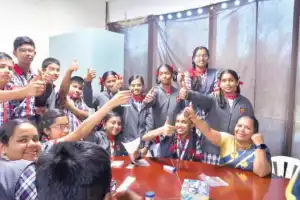 KV students enjoy hands-on experience extracting DNA from bananas