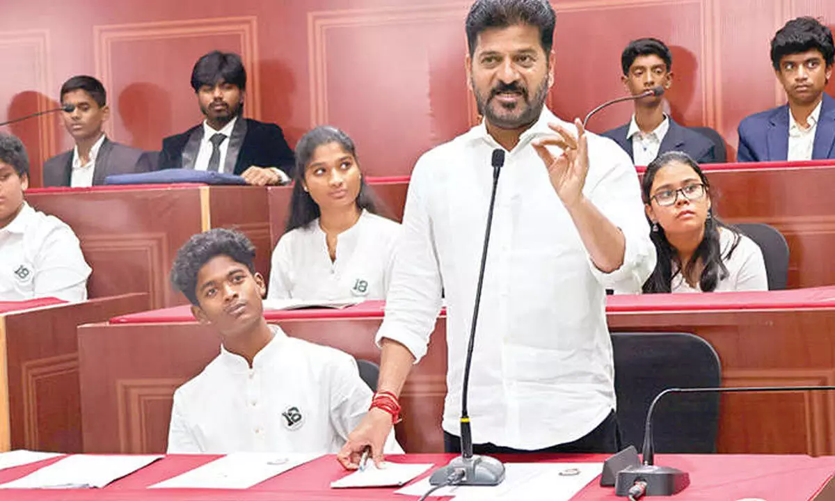 Legislature to Vote on Constitutional Amendment Regarding Age Limit for Lawmakers